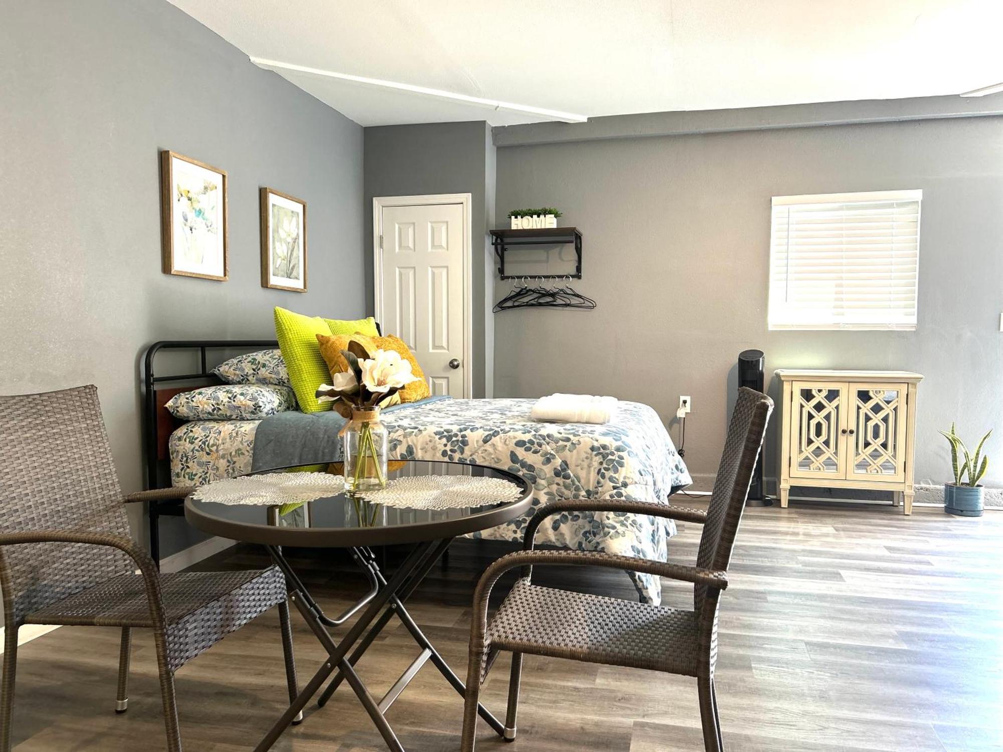 Spacious Studio With Private Entry Moreno Valley Extérieur photo